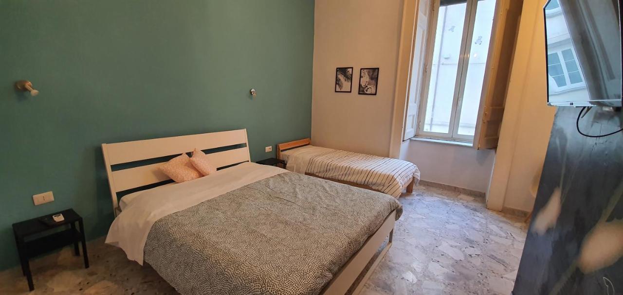 Sofia Rooms Наполи Екстериор снимка