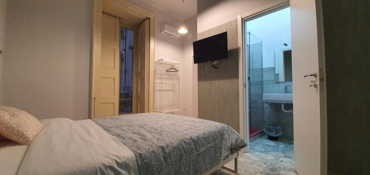 Sofia Rooms Наполи Екстериор снимка