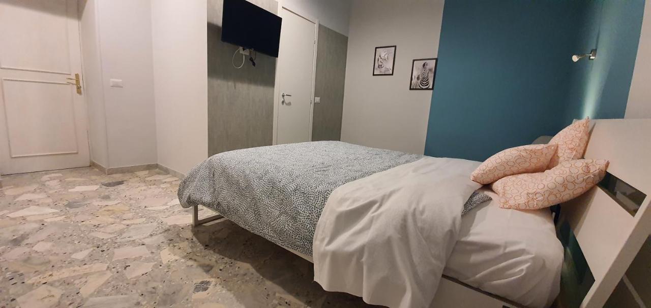 Sofia Rooms Наполи Екстериор снимка